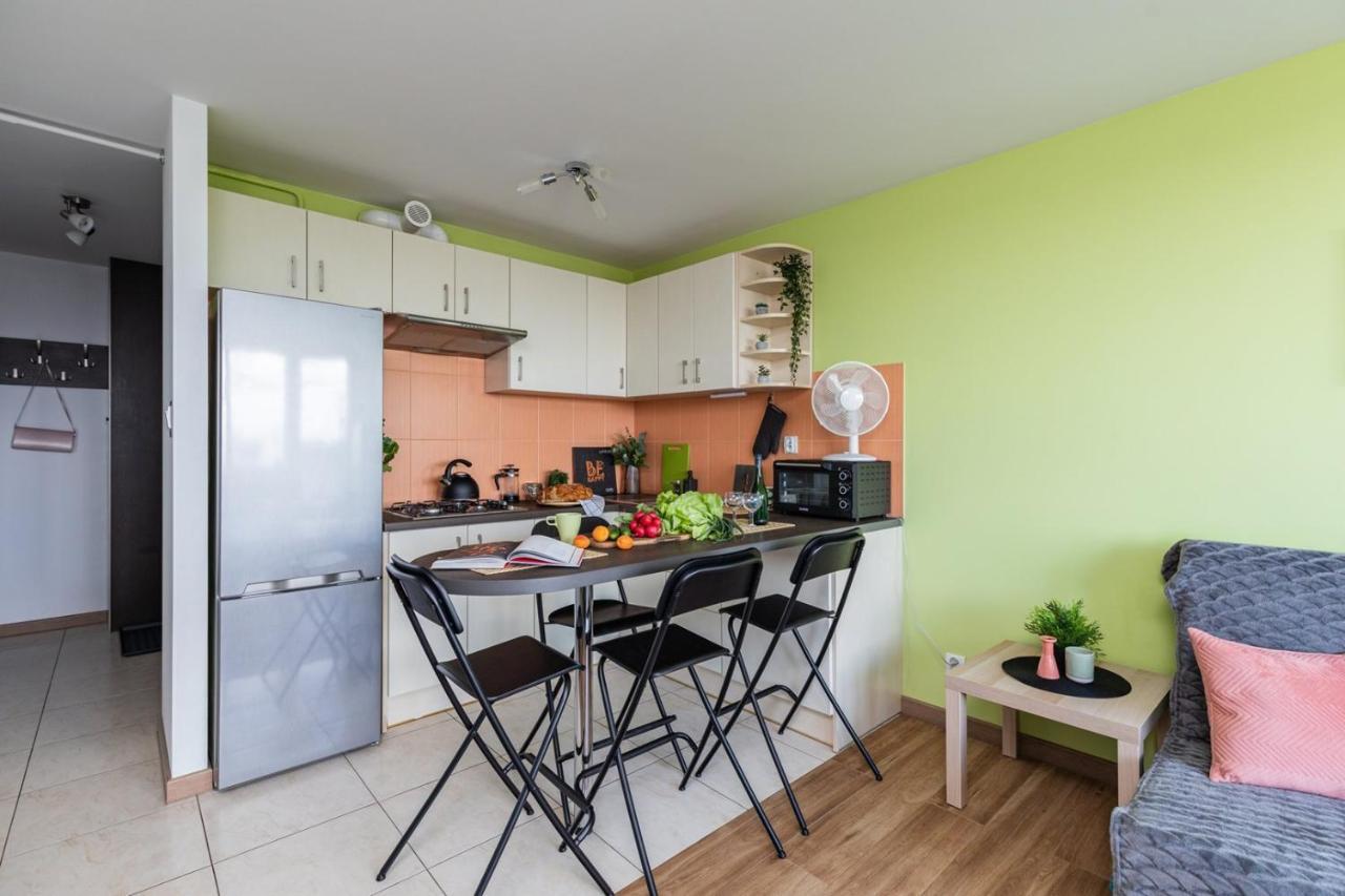 Superapart Saska 48A, Sleek 6Th-Floor Studio With Balcony & Elevator Access Варшава Екстериор снимка