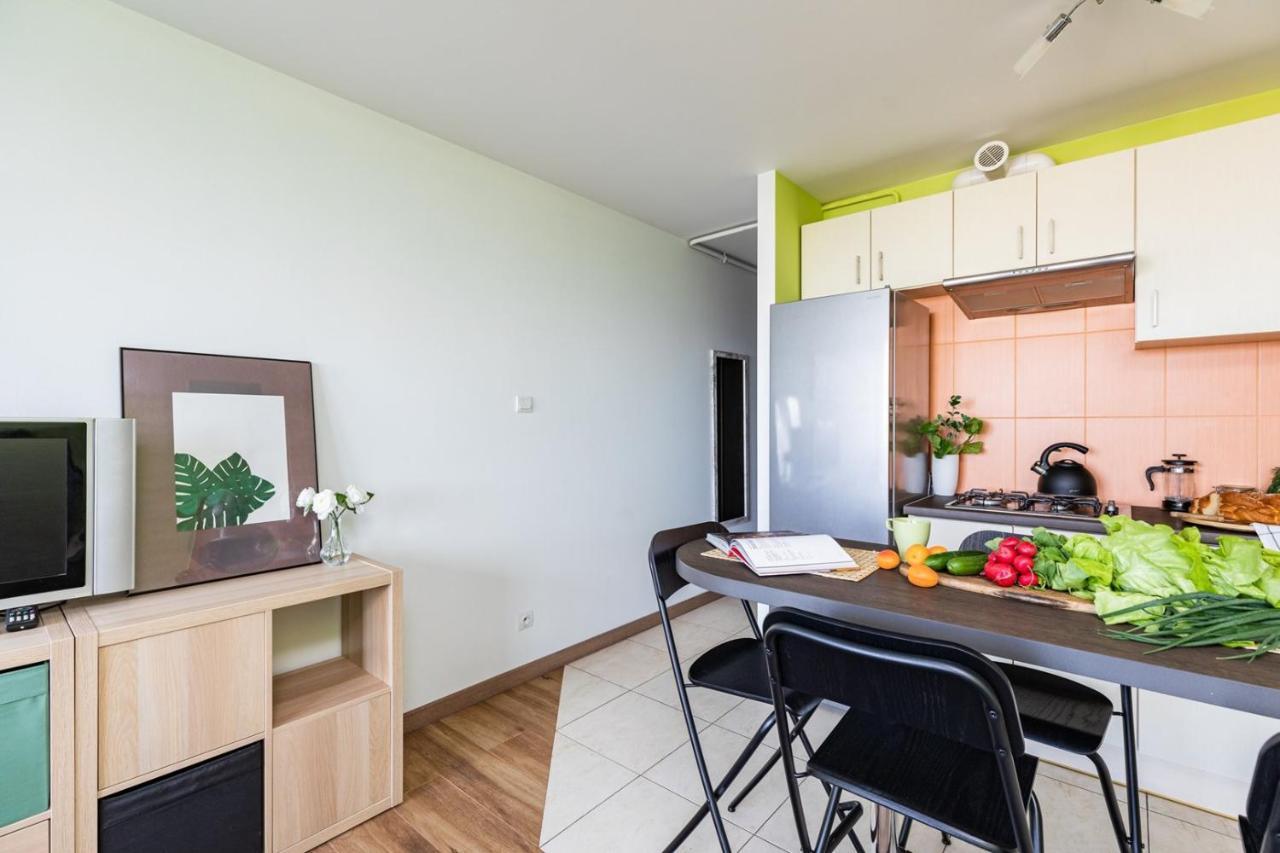 Superapart Saska 48A, Sleek 6Th-Floor Studio With Balcony & Elevator Access Варшава Екстериор снимка