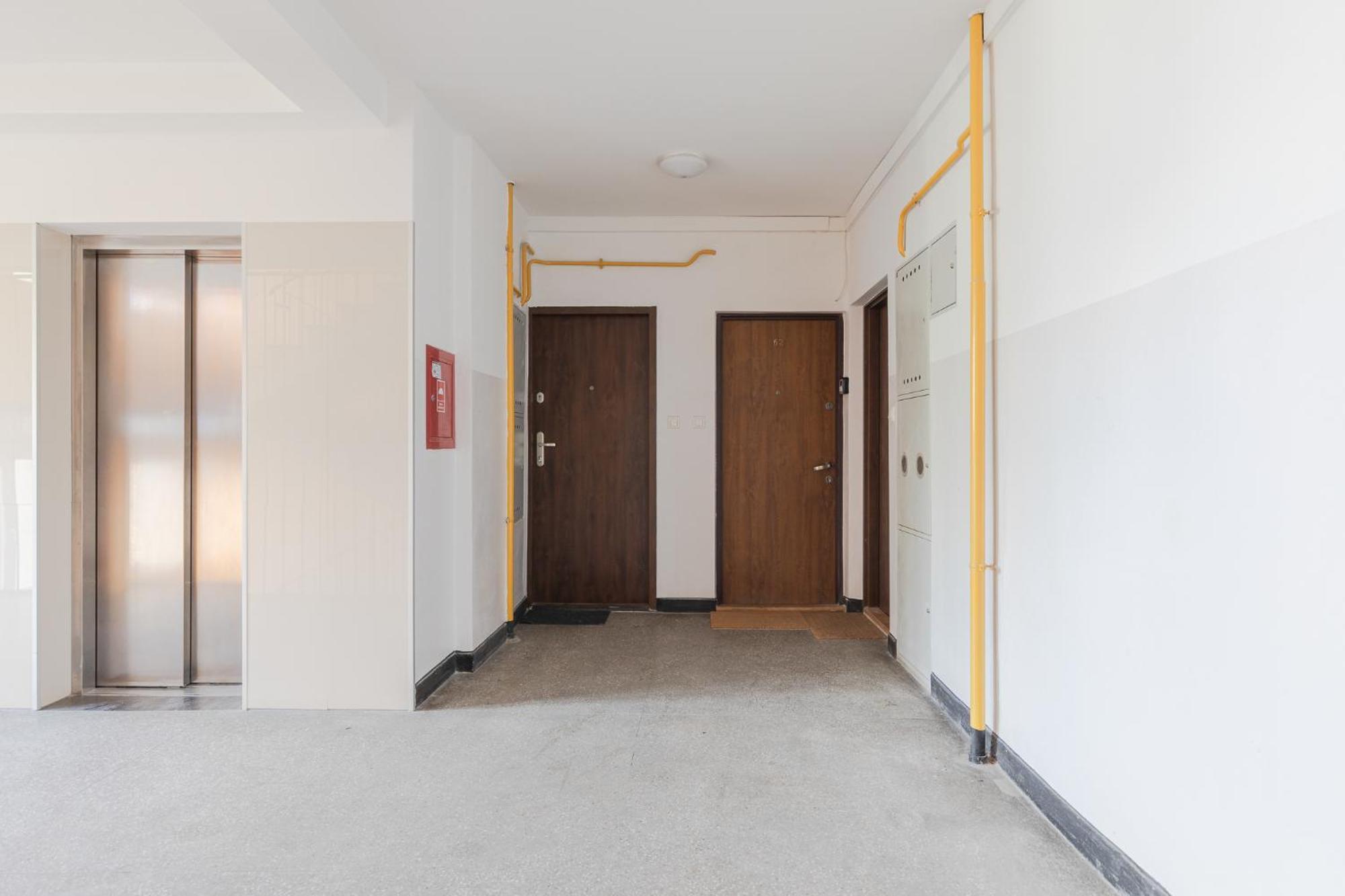 Superapart Saska 48A, Sleek 6Th-Floor Studio With Balcony & Elevator Access Варшава Екстериор снимка