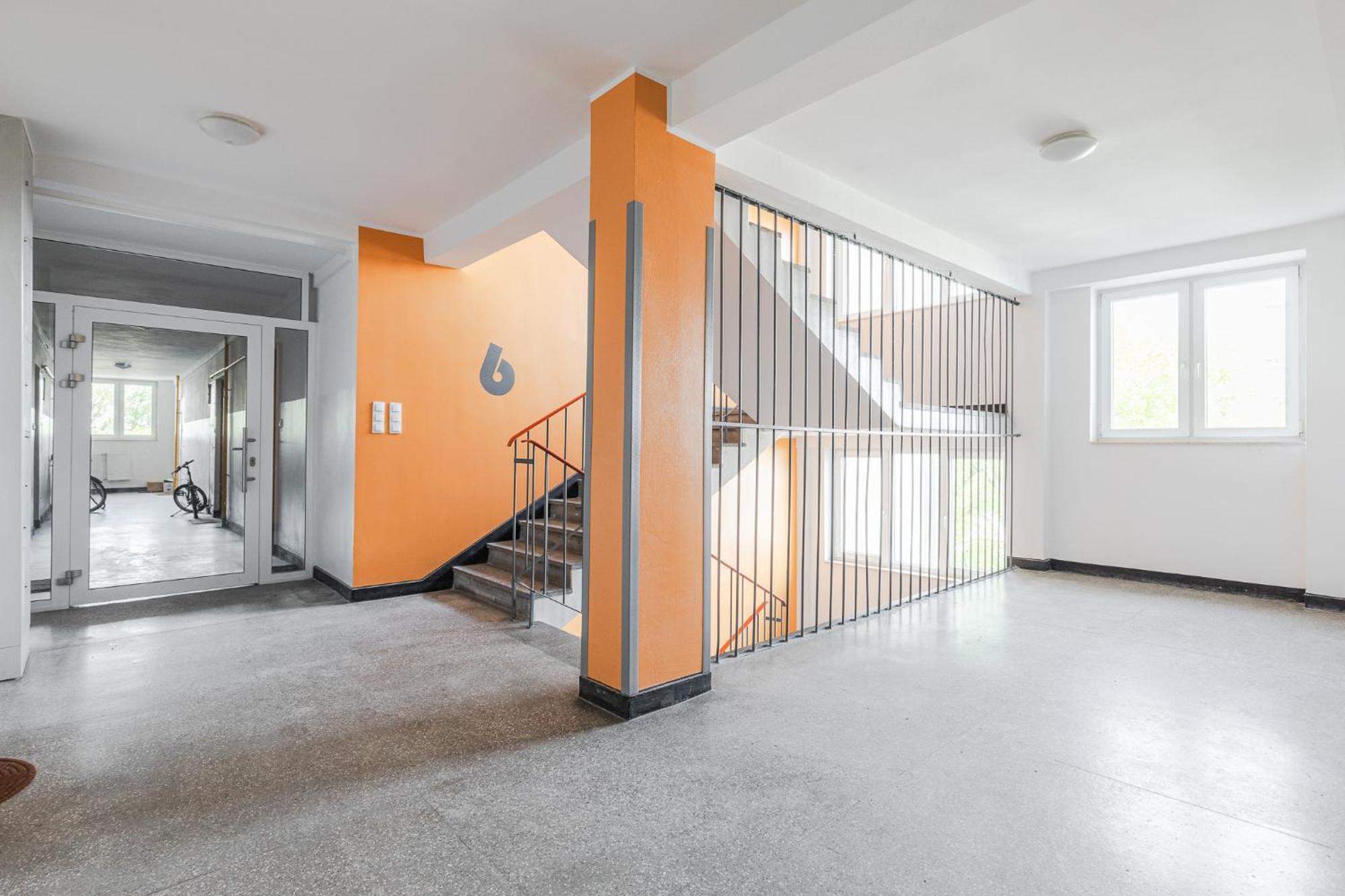 Superapart Saska 48A, Sleek 6Th-Floor Studio With Balcony & Elevator Access Варшава Екстериор снимка